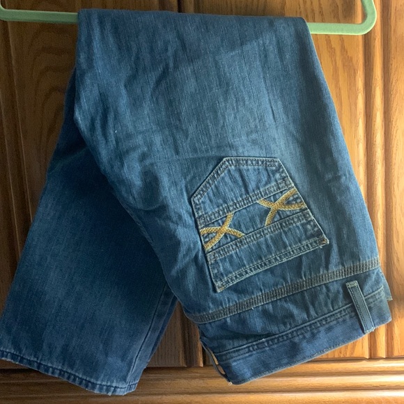 Old Navy Jeans Old Navy Size 2 Jeans With Flattering Design On Back